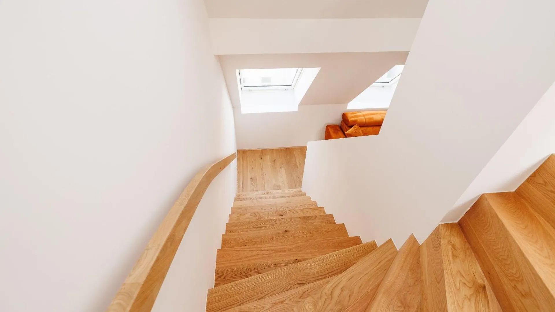 Symphony Apartments 42 - Modern Loft With Terrace And Grill In Central Location Bécs 0*,