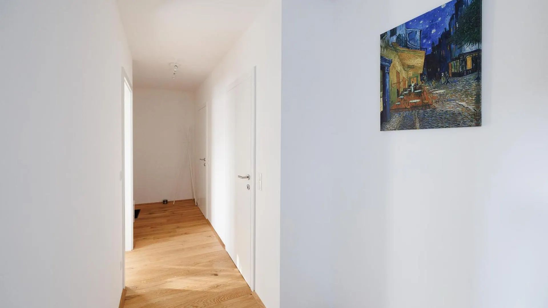Symphony Apartments 42 - Modern Loft With Terrace And Grill In Central Location Bécs